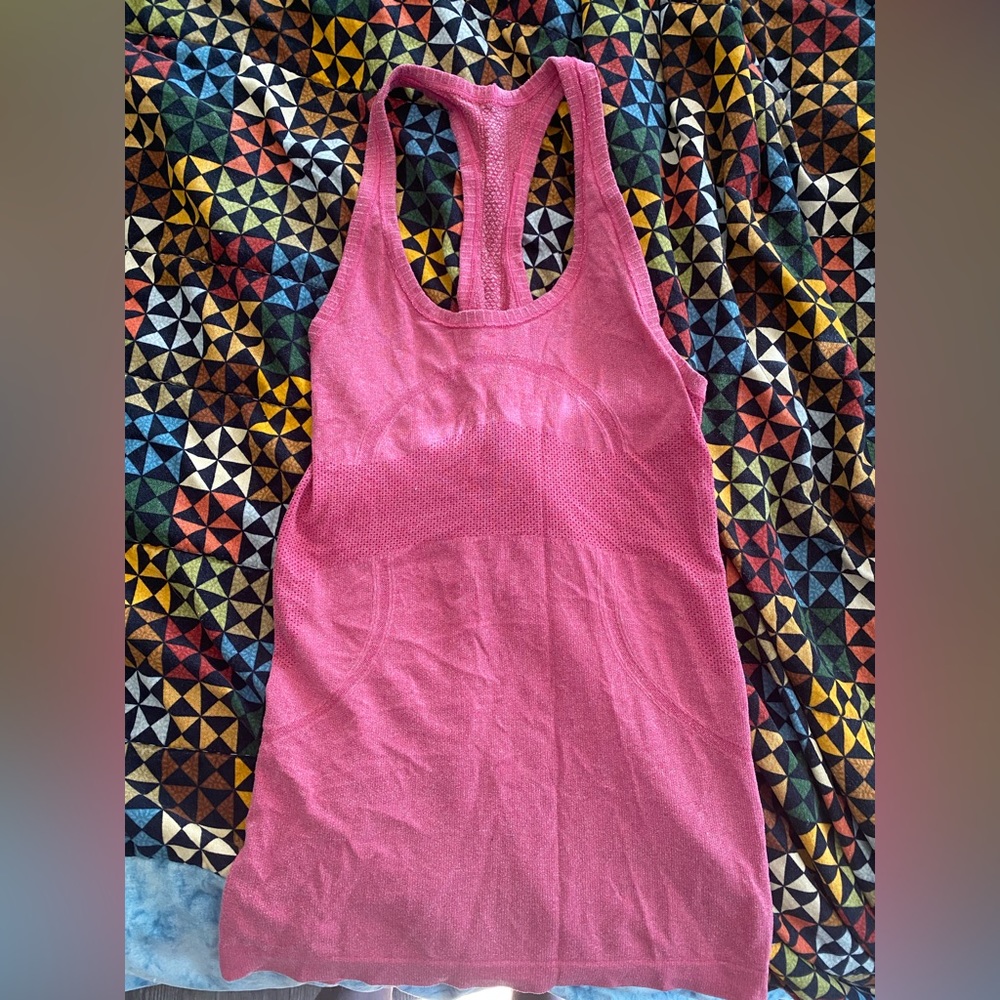 Lululemon tank